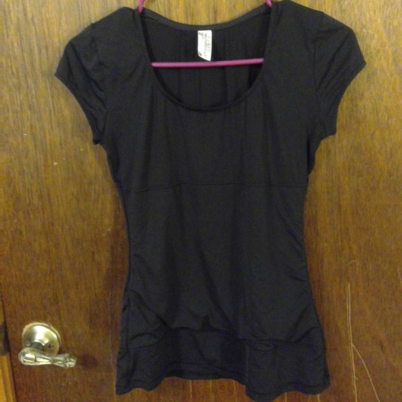 Bundle of 9 Athletic Tops 7of the 8 are Danskin - Picture 7 of 8